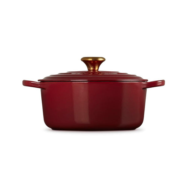 Le Creuset Signature Round Casserole - 24cm Garnet