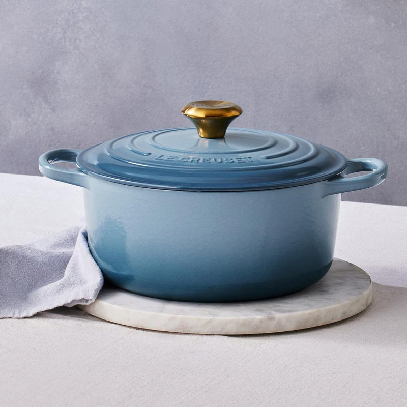 Le Creuset Signature Round Casserole - 24cm Chambray