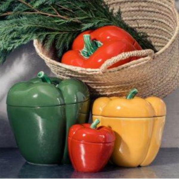 Bordallo Pinheiro Green Covered Pepper Box - 19cm