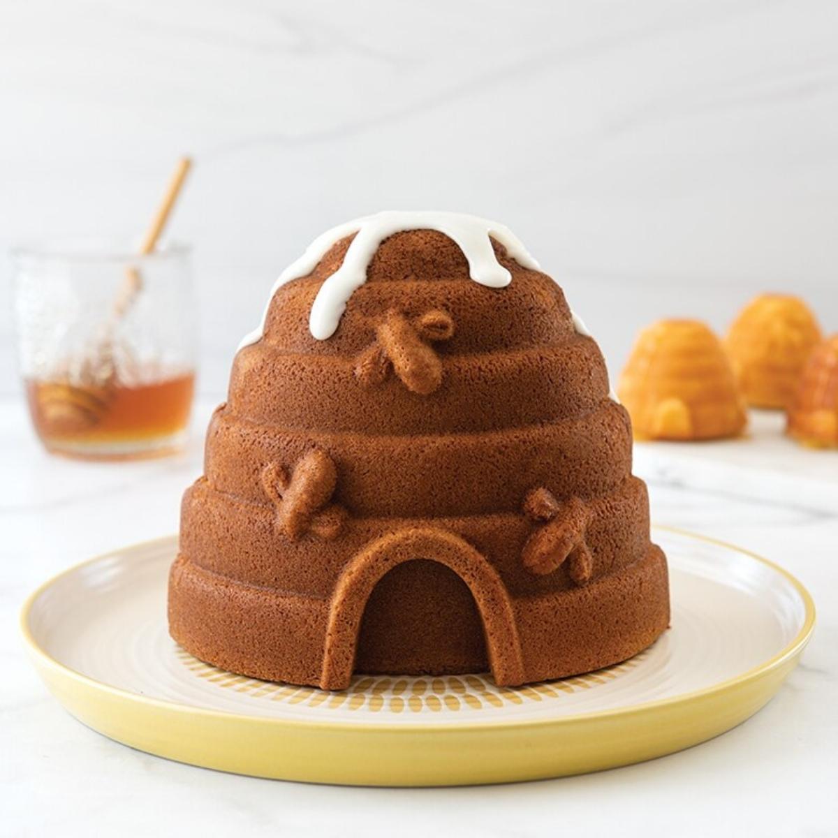 Nordic Ware Beehive Bundt Pan – Divertimenti Cookshop